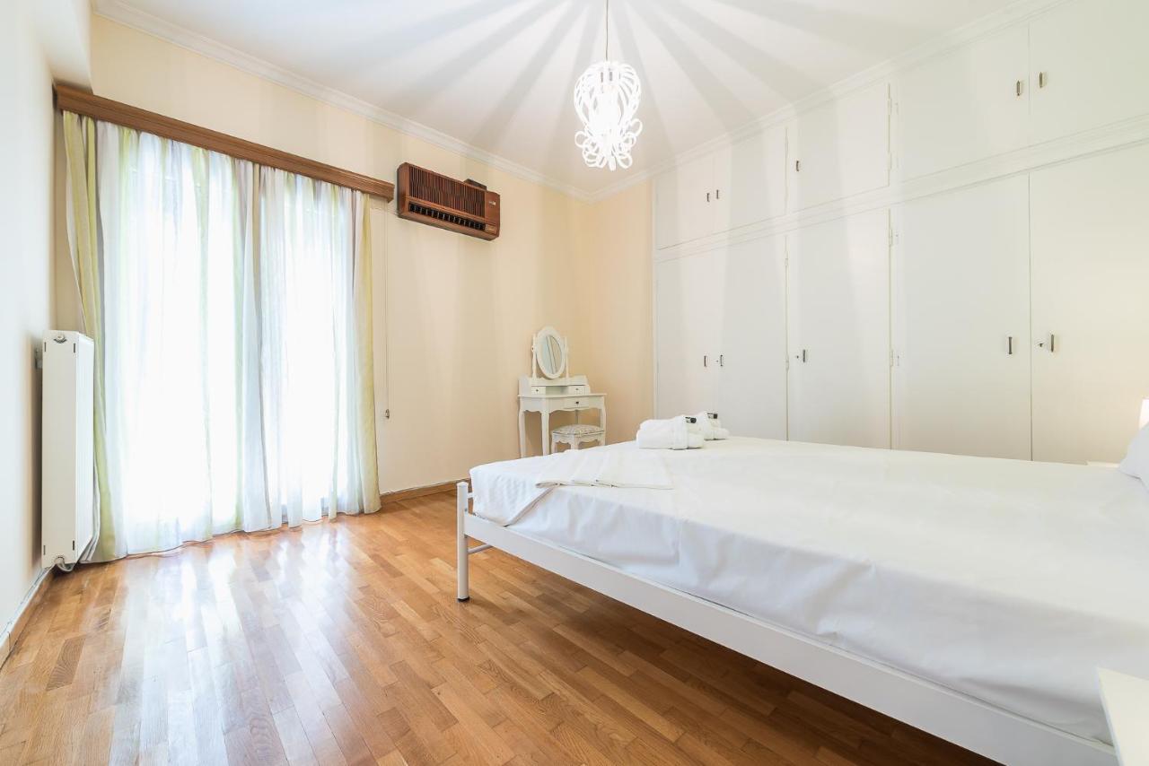 Comfy Apartment In Acropolis Area By Cloudkeys Афины Экстерьер фото