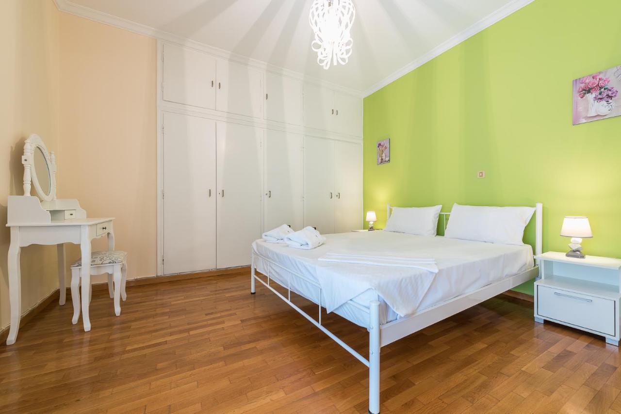 Comfy Apartment In Acropolis Area By Cloudkeys Афины Экстерьер фото